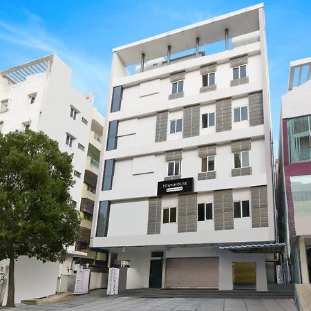 Super Townhouse Alwal Road Hotel Trimulgherry ภายนอก รูปภาพ