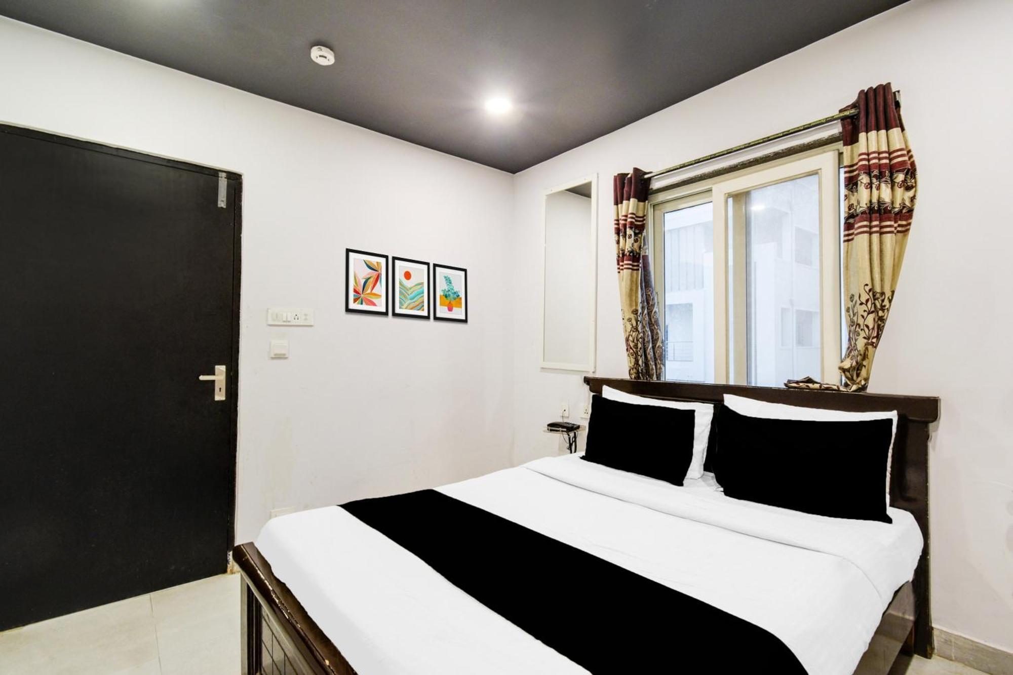 Super Townhouse Alwal Road Hotel Trimulgherry ภายนอก รูปภาพ